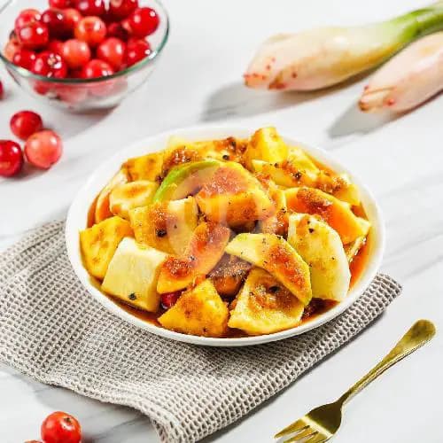 Rujak Lobi-Lobi — Lobi-lobi yang asamnya tajam, dipadu bumbu rujak manis.