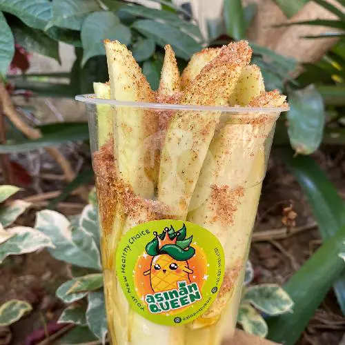 Rujak Pencit — Pencit alias mangga muda dengan sambal rujak. Asamnya bikin nagih.